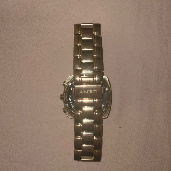 DKNY watch - Picture 5 of 5